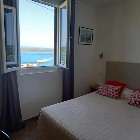 Du Golfe * Bonifacio (Corsica)